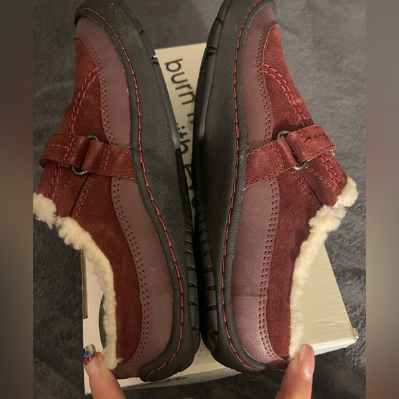 EARTH Indulge Suede Fleeced Lined Clog/Mule. Size 9 Merlot - Picture 6 of 15